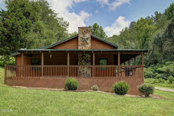 1999 E Mountain View Way, Sevierville, TN 37862