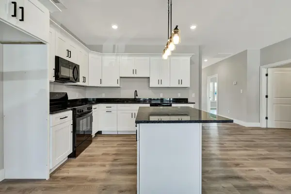 1090 Congress Parkway #N #A, Athens, TN 37303