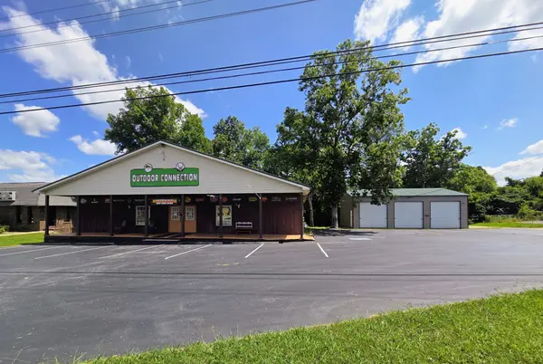 969 Miller Ave, Crossville, TN 38555