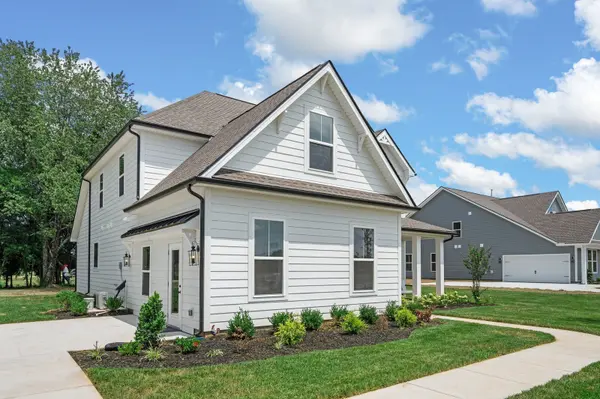 1412 Charles Drive, Chapel Hill, TN 37034