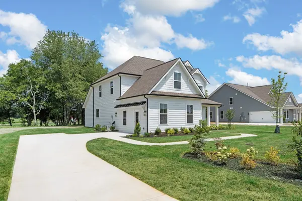 1412 Charles Drive, Chapel Hill, TN 37034