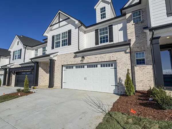 229 Glencrest Drive, Hendersonville, TN 37075