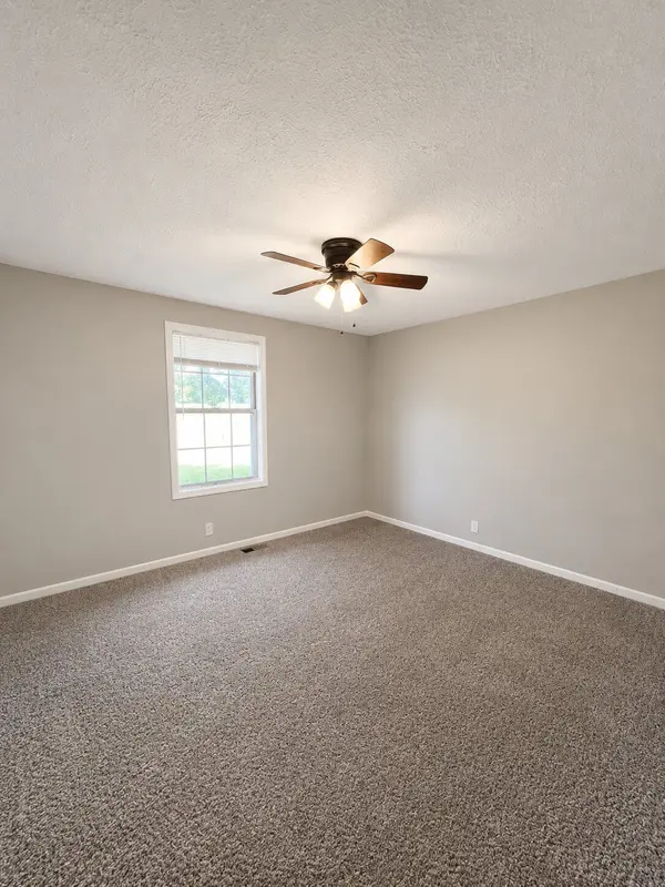 1611 Hartsville Pike, Gallatin, TN 37066