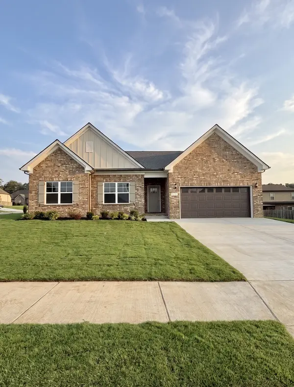 1234 Amber Hills Drive, Ashland City, TN 37015