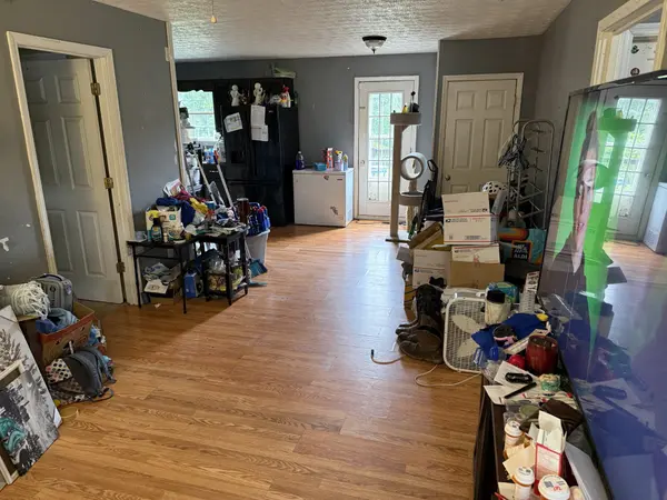 207 Landy Ln, Red Boiling Springs, TN 37150