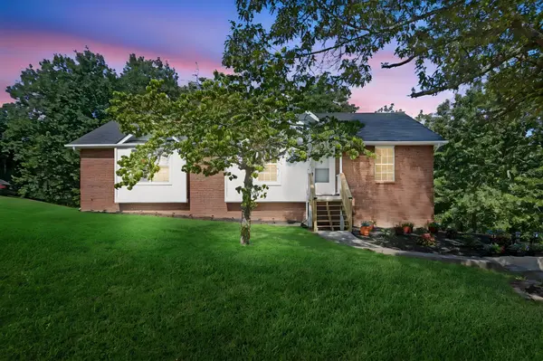5819 Riley Rd, Ooltewah, TN 37363