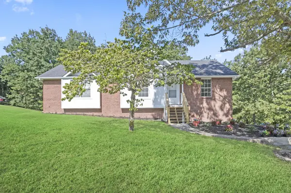 5819 Riley Rd, Ooltewah, TN 37363
