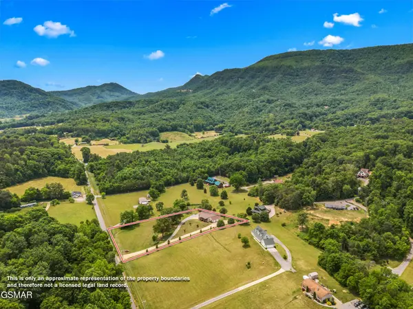 580 McGaha Chapel Road, Cosby, TN 37722