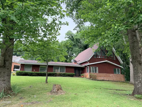 1072 Missionary Ridge Road, Newport, TN 37821