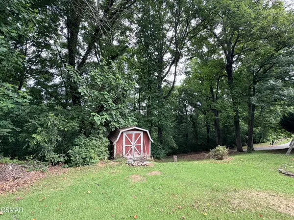 1072 Missionary Ridge Road, Newport, TN 37821