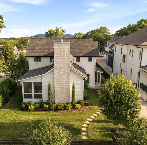 1207 Sweetbriar Avenue #A & B, Nashville, TN 37212