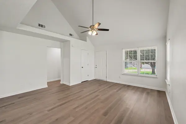1109 Benton Mason Dr, La Vergne, TN 37086