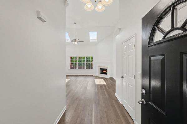 2904 Schoolside St, Murfreesboro, TN 37128