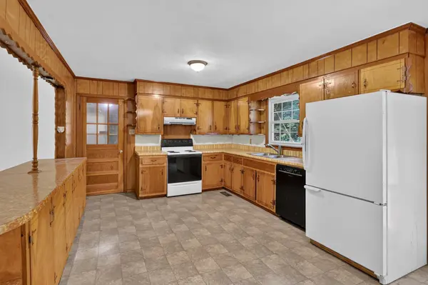 1106 Rainbow Cir, Westmoreland, TN 37186