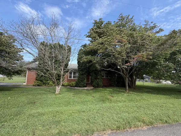 207 Melody Ln, Winchester, TN 37398