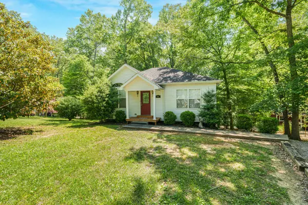 90 Happy Run Rd, Scottsville, KY 42164