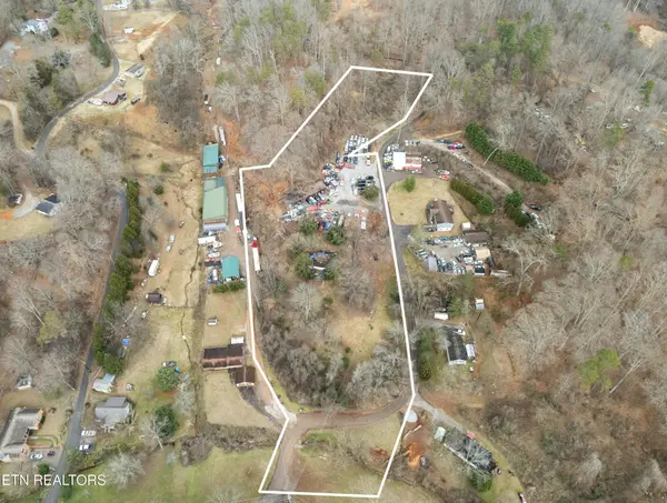 1812 Wrights Ferry Rd, Knoxville, TN 37919