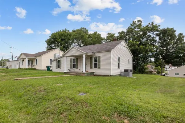 32 High St, Mc Ewen, TN 37101