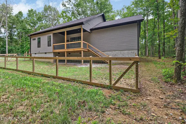 108 Shotgun Annie Rd, Jamestown, TN 38556