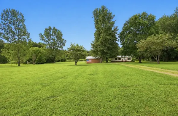 2299 Old Farmington Rd, Lewisburg, TN 37091