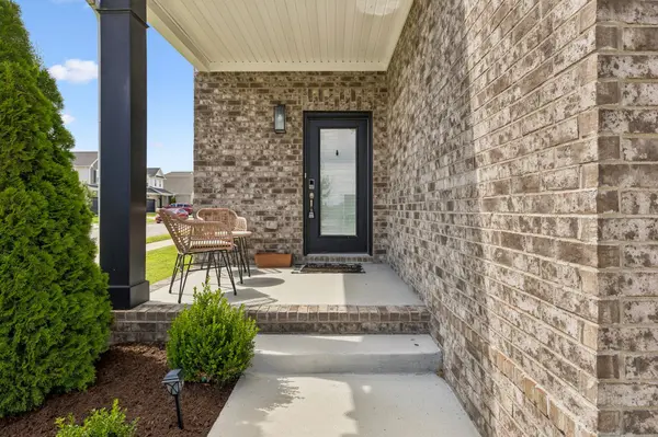 301 Booker Dr, Gallatin, TN 37066