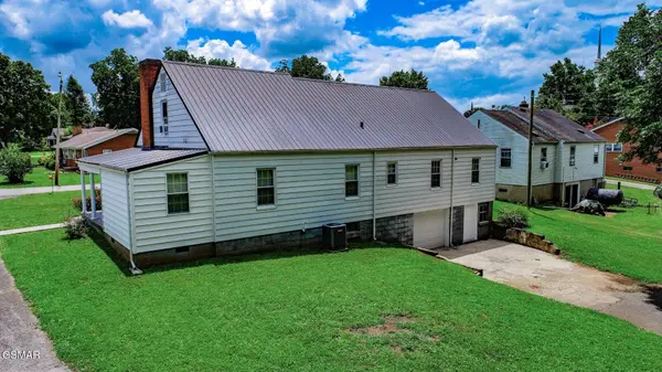 125 Washington Avenue, Newport, TN 37821