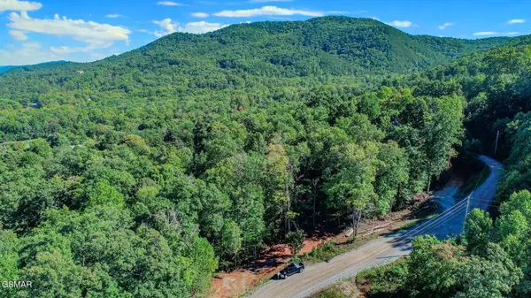 1282 Applewood Rd, Newport, TN 37821