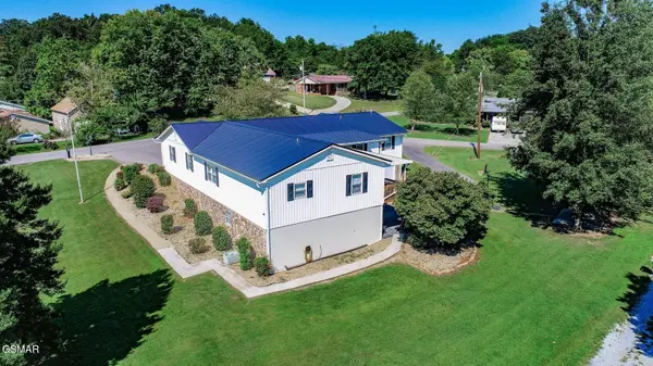 500 Buckingham Dr, Newport, TN 37821