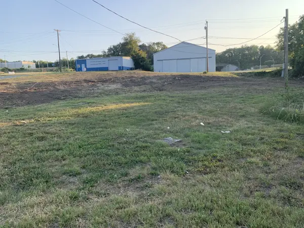 115 Cemetery Ave, Columbia, TN 38401