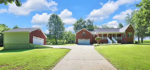 2073 McMahan Hollow Rd, Pleasant View, TN 37146
