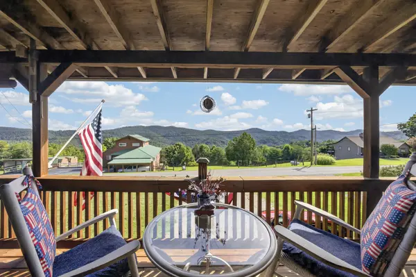 955 Livingston Boatdock Rd, Allons, TN 38541