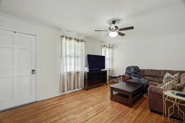 102 Shadydale Dr, Hendersonville, TN 37075