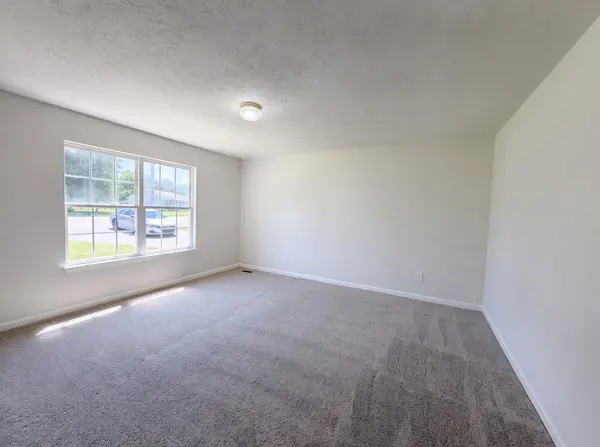 125 Ivanhoe Ct, Murfreesboro, TN 37127