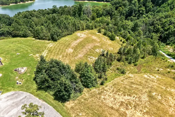 0 Holly Bend Dr, Byrdstown, TN 38549