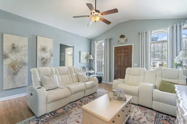 2122 Derrick Rd, Chapel Hill, TN 37034