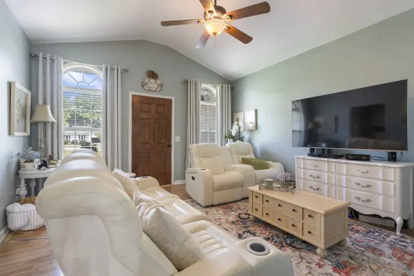 2122 Derrick Rd, Chapel Hill, TN 37034