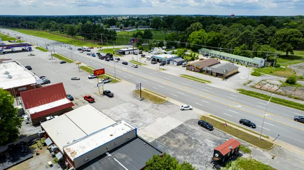 15127 Fort Campbell Blvd, Oak Grove, KY 42262