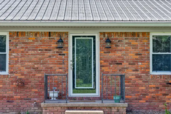 421 Lewis Rd, Crofton, KY 42217