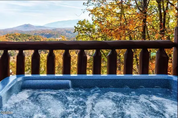 2251 Upper Middle Creek #12, Sevierville, TN 37876