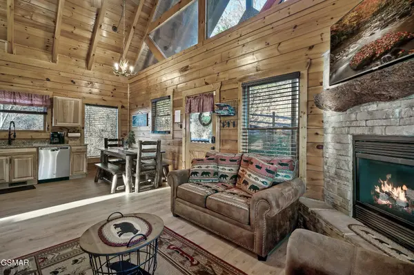 2251 Upper Middle Creek #12, Sevierville, TN 37876