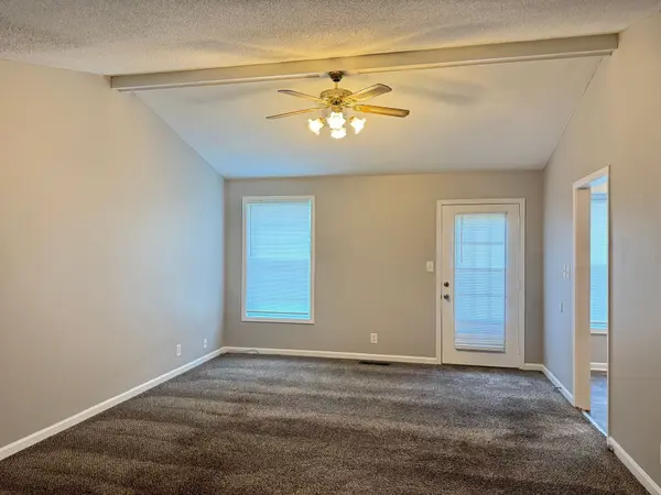 104 Cornelia Ct, Clarksville, TN 37042