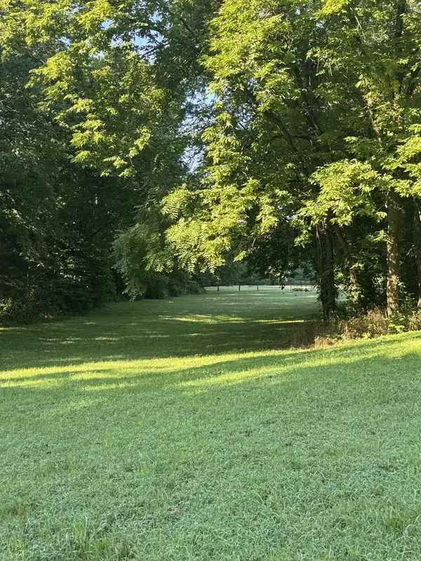 3992 Hwy 31E, Bethpage, TN 37022