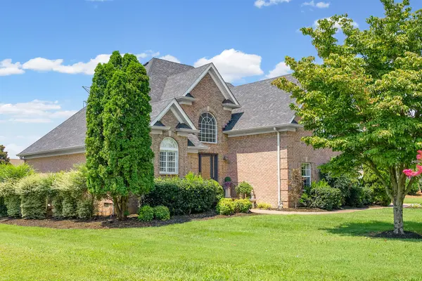 997 Grassland Chase Dr, Gallatin, TN 37066