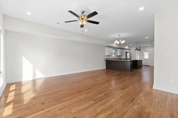 527 N 1st St #A, Clarksville, TN 37040