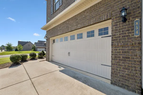854 Sapphire Dr, Murfreesboro, TN 37128