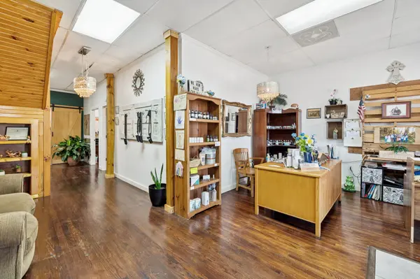 220 Public Sq, Lafayette, TN 37083