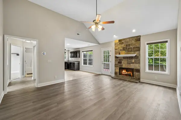 688 Fox Trail Ct, Clarksville, TN 37040