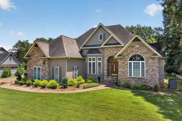 25 W Laurel Ave, Mcminnville, TN 37110