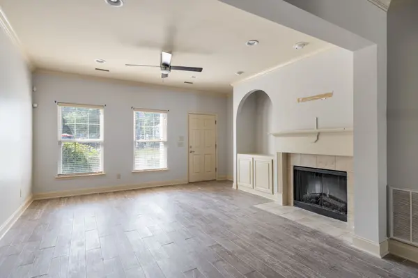 4316 Summercrest Blvd #407, Antioch, TN 37013