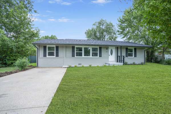 6 E Bel Air Blvd, Clarksville, TN 37042